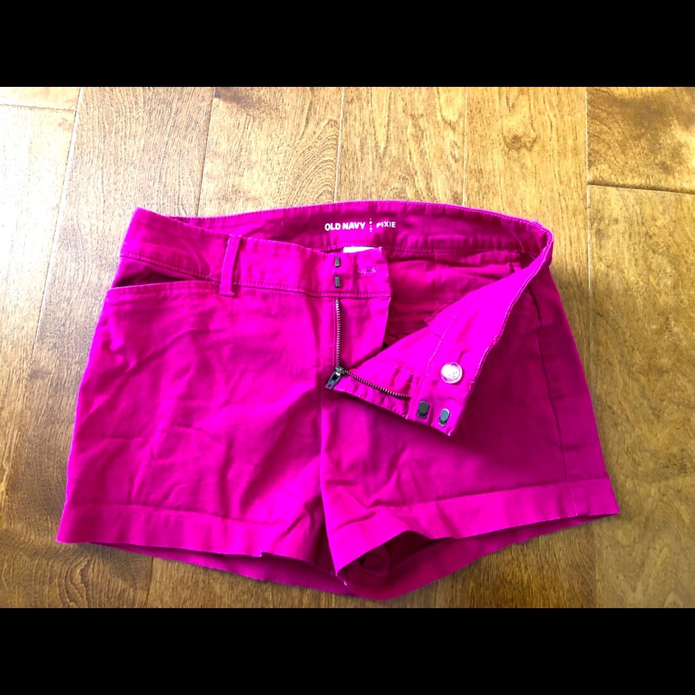 OLD NAVY women shorts size 2